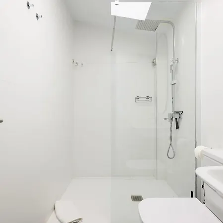 Brand New Spacious Duplex 100m From The