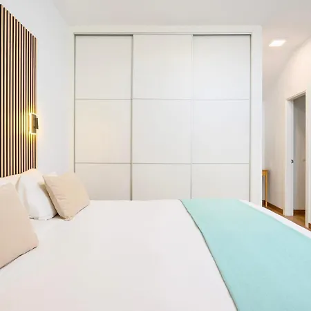 Brand New Spacious Duplex 100m From The